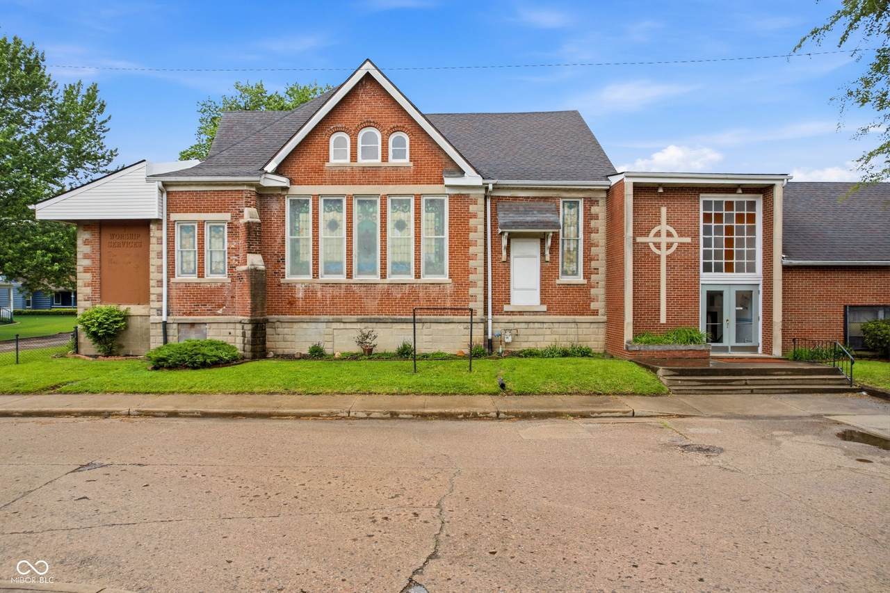 840 Cottage Avenue - Photo 1