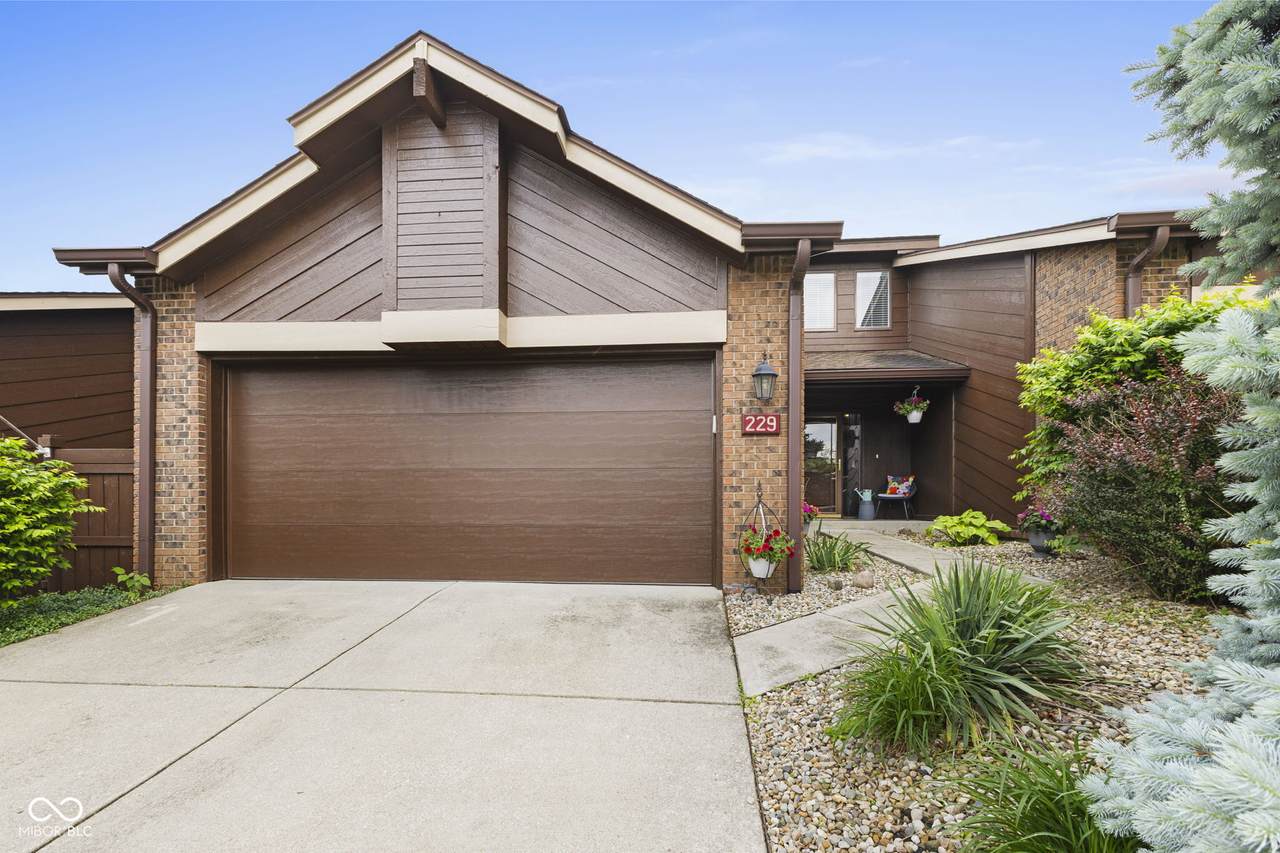 229 Brighton Court - Photo 1