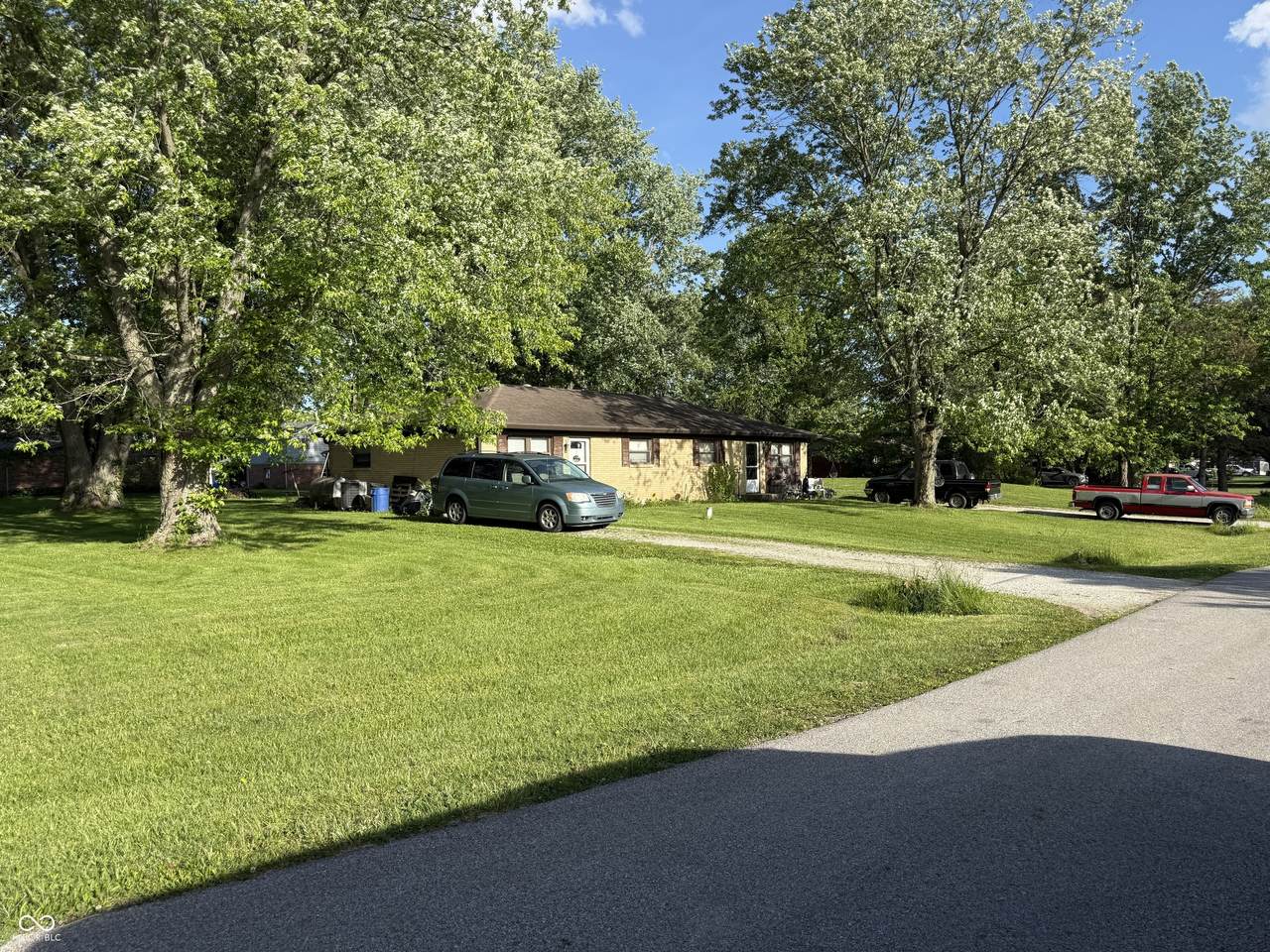 8191-8193 Maple Drive - Photo 1