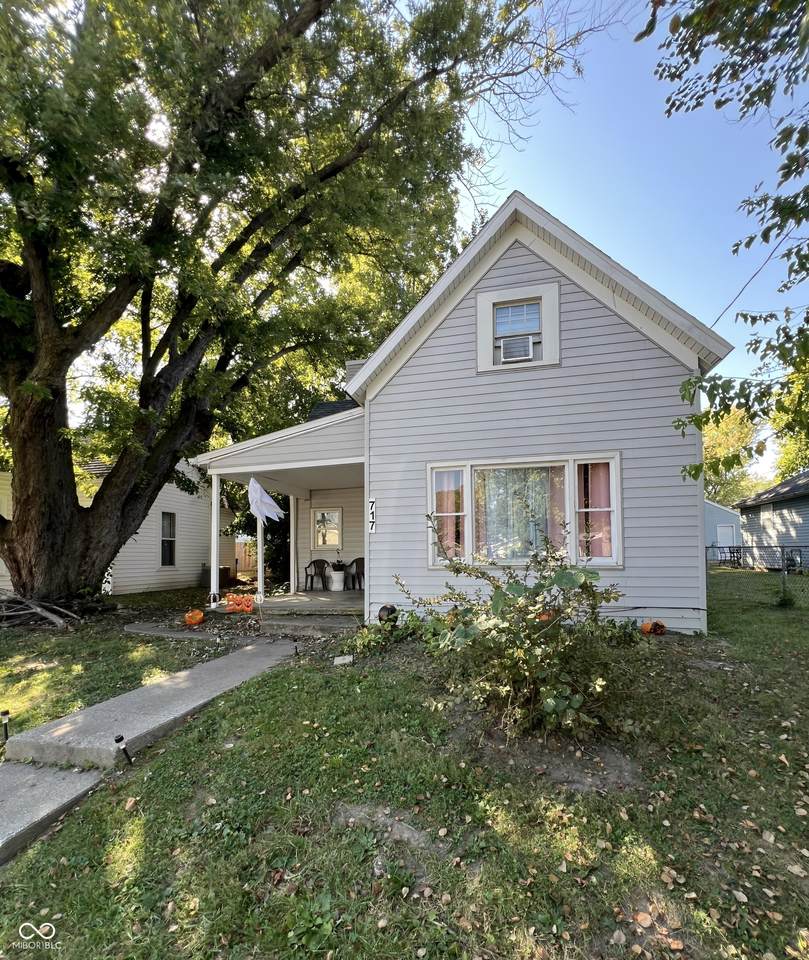 717 State Street - Photo 1
