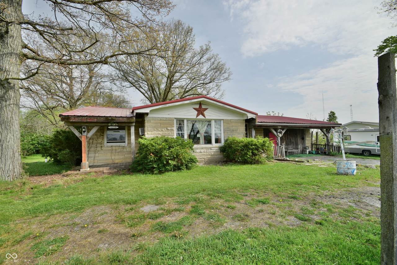 2912 Outer Drive - Photo 1
