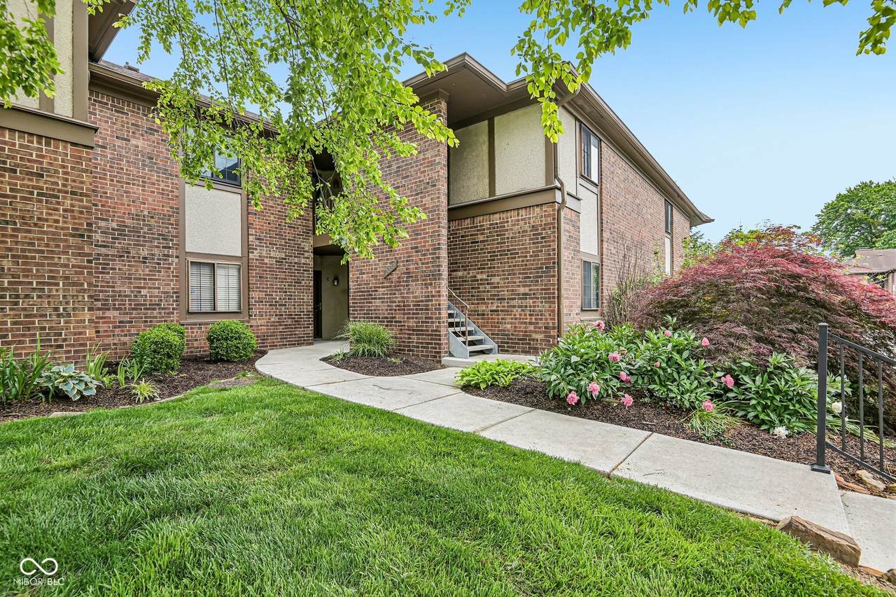 2222 Rome Drive - Photo 1