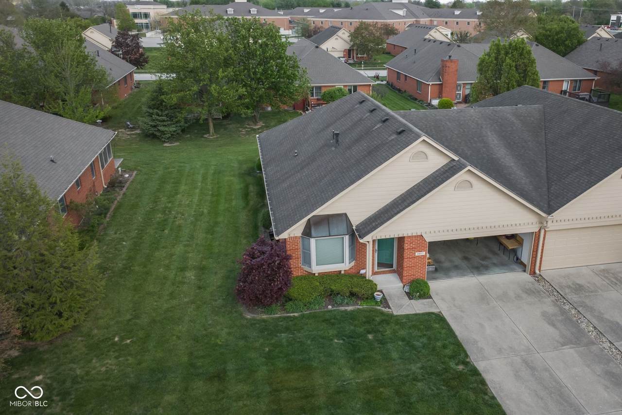 2857 Colony Lake West Drive - Photo 1