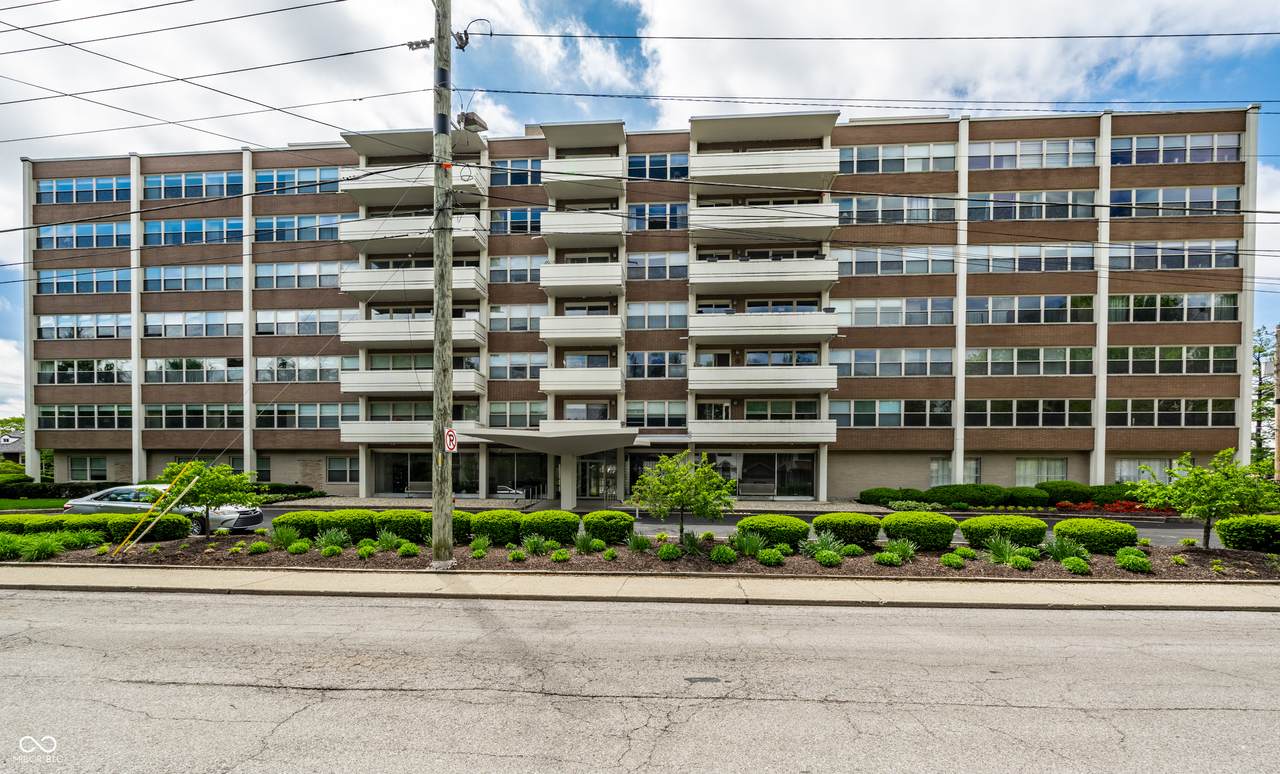 25 40th Street - Photo 1