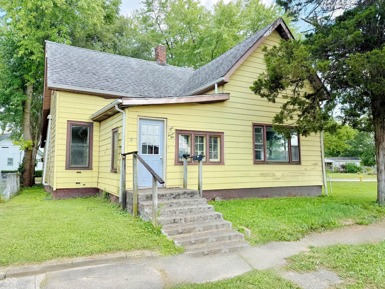 710 Miller Avenue - Photo 1