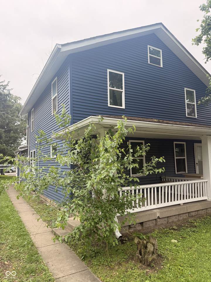 1021 Ewing Street - Photo 1