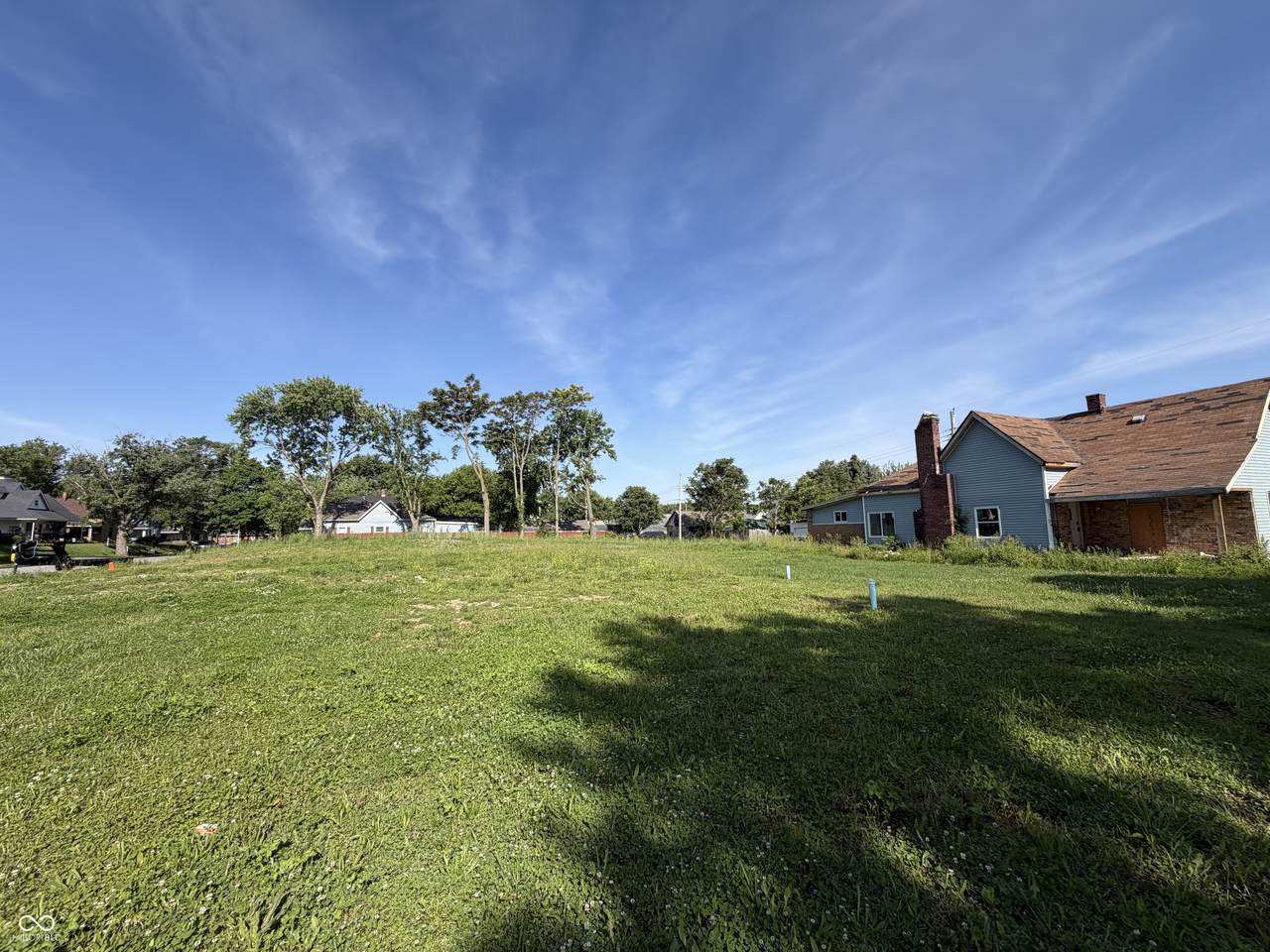 327 Madison Avenue - Photo 1