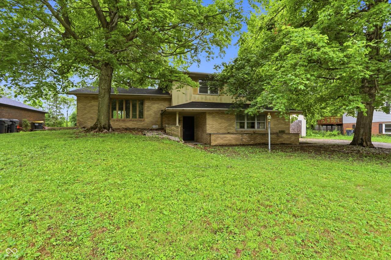 826 Yorkshire Road - Photo 1