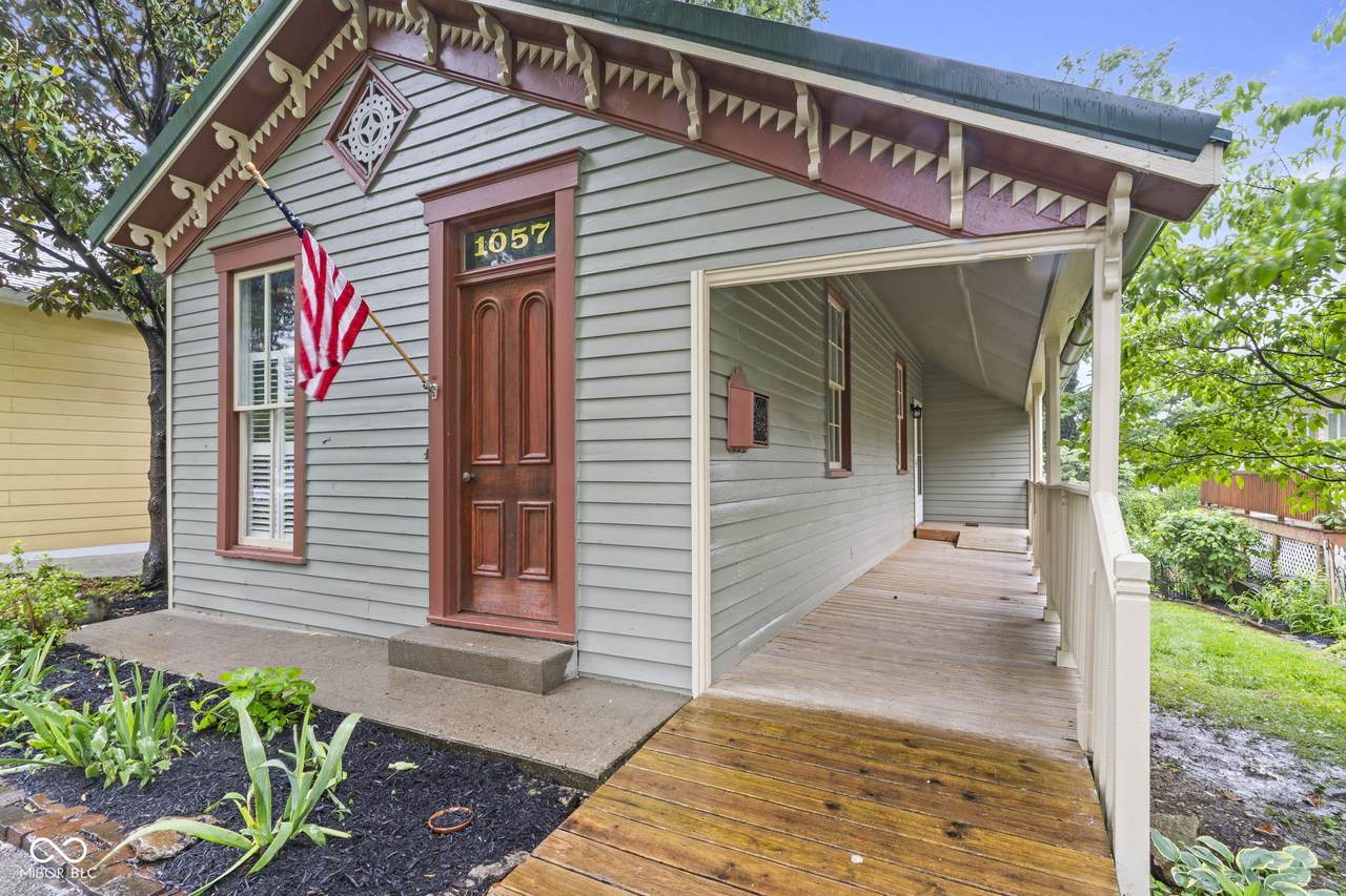 1057 Main Street - Photo 1