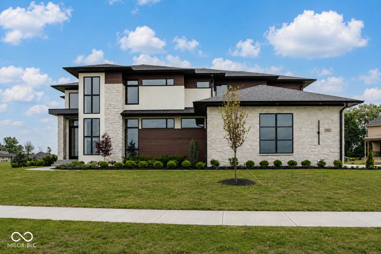 3925 Besbie Way - Photo 1