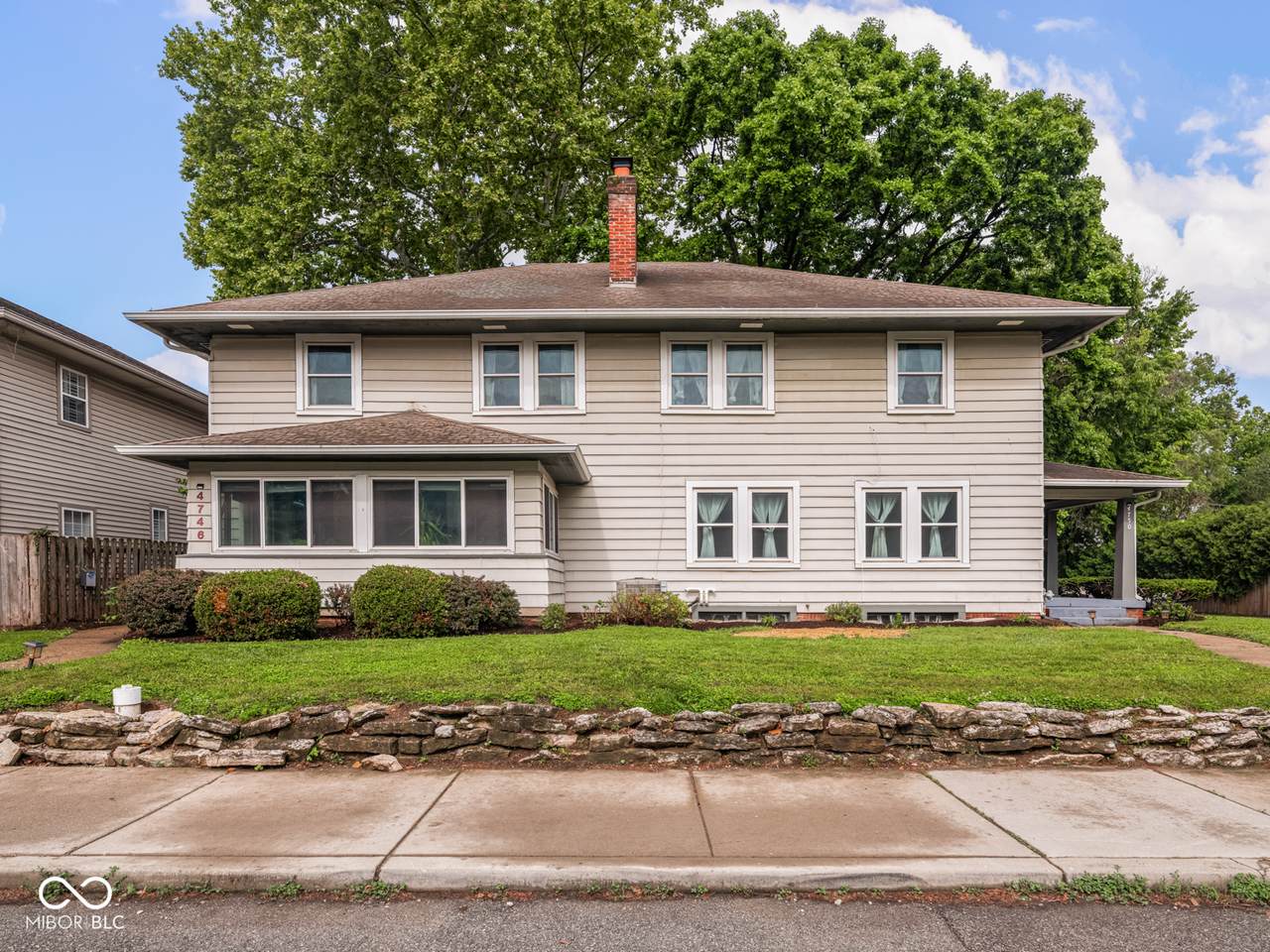 4746 Broadway Street - Photo 1