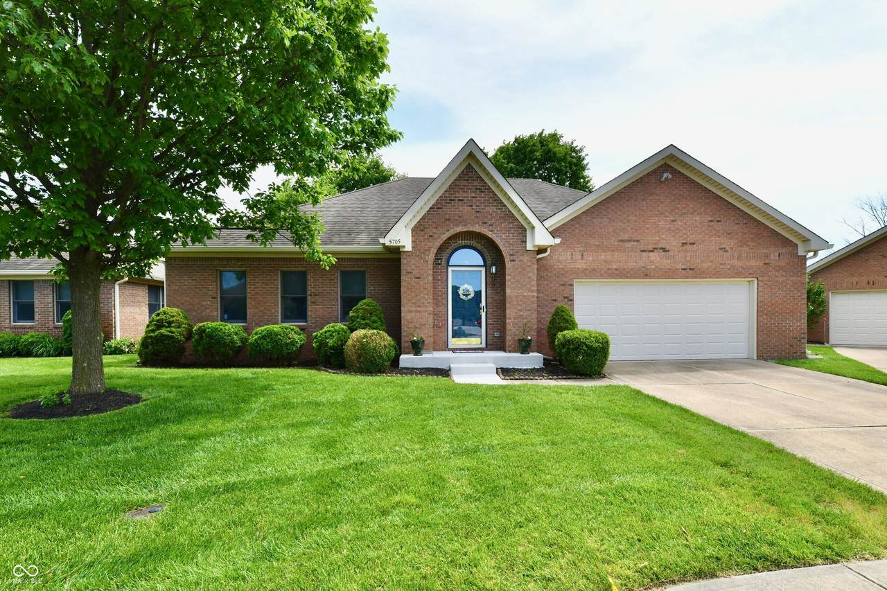 5705 Kensington Way - Photo 1