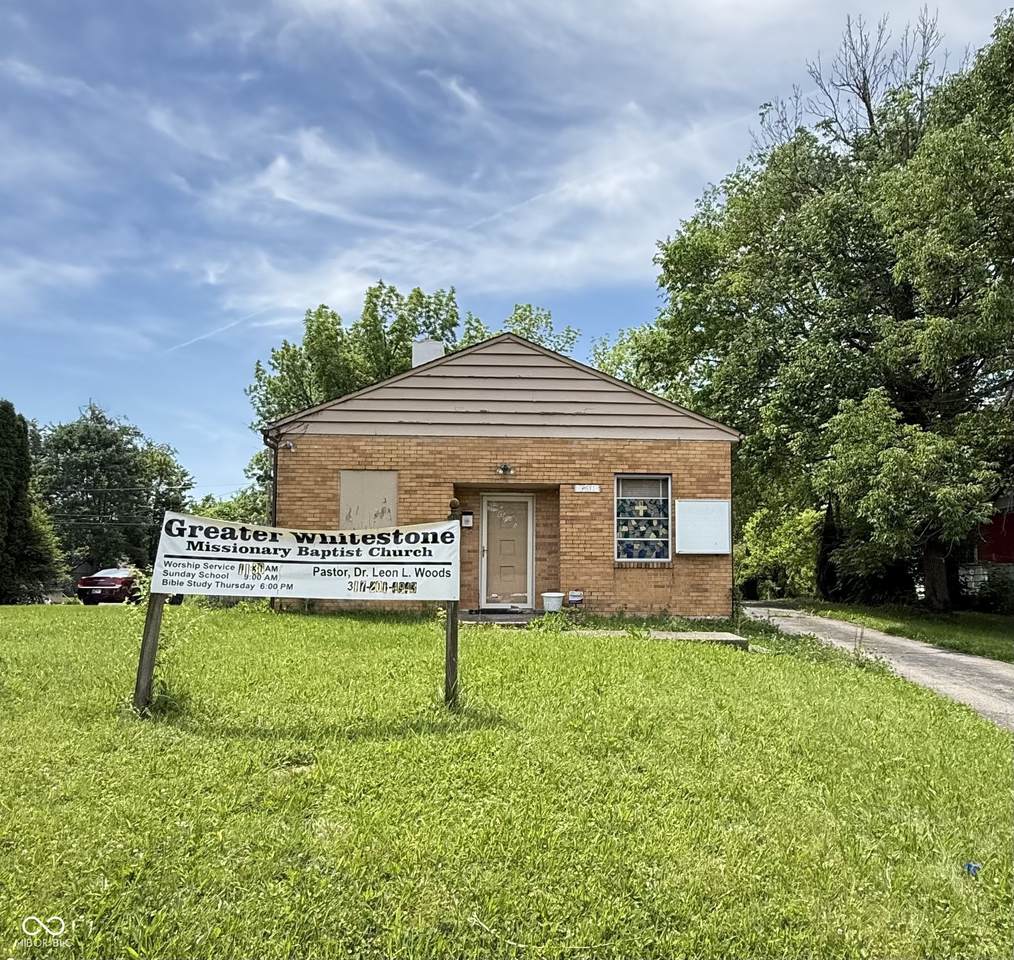 3611 34th Street - Photo 1