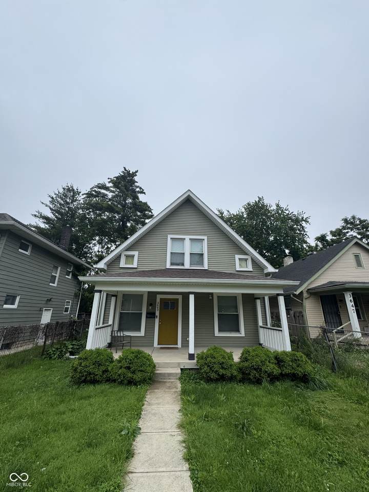 3649 Graceland Avenue - Photo 1