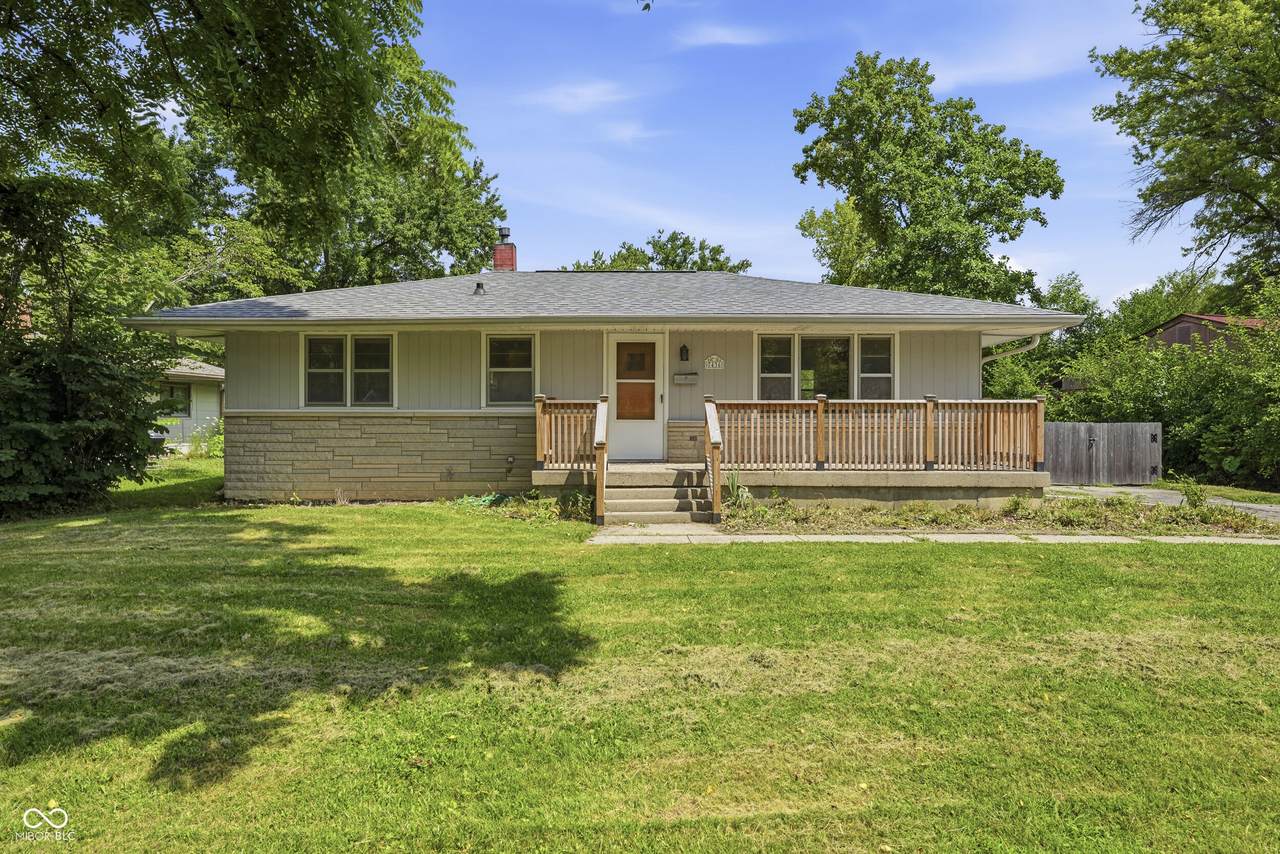 7436 50th Street - Photo 1