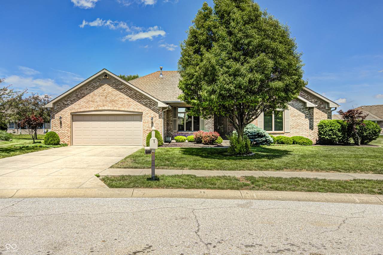 1156 Woodridge - Photo 1