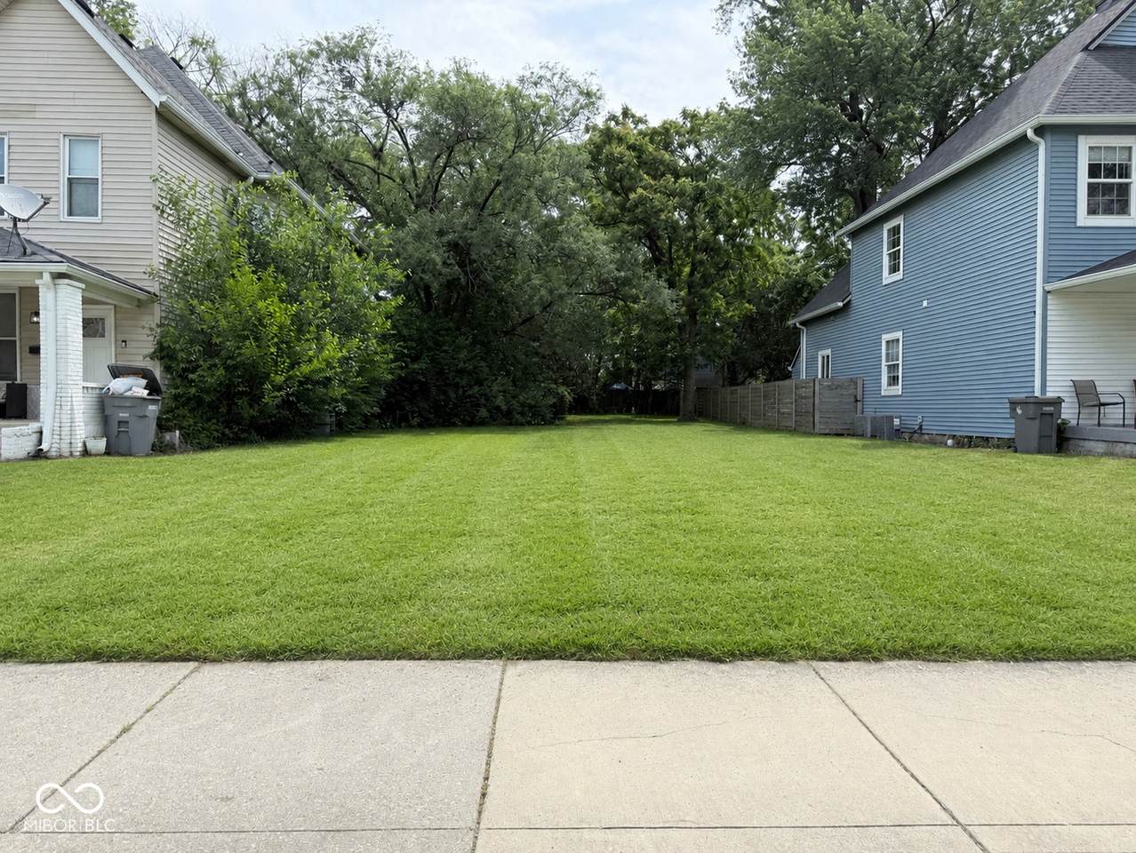 1127 Churchman Avenue - Photo 1