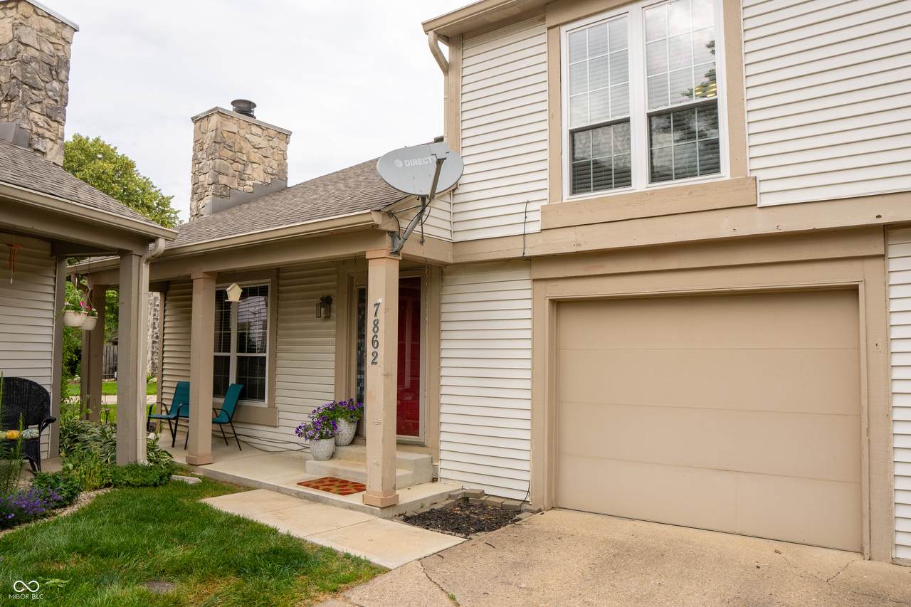 7862 Hunters Path - Photo 1
