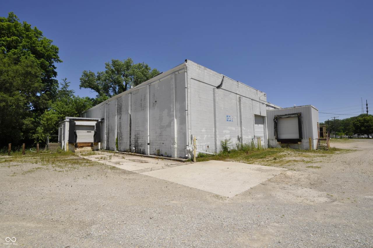 800 17th Street - Photo 1
