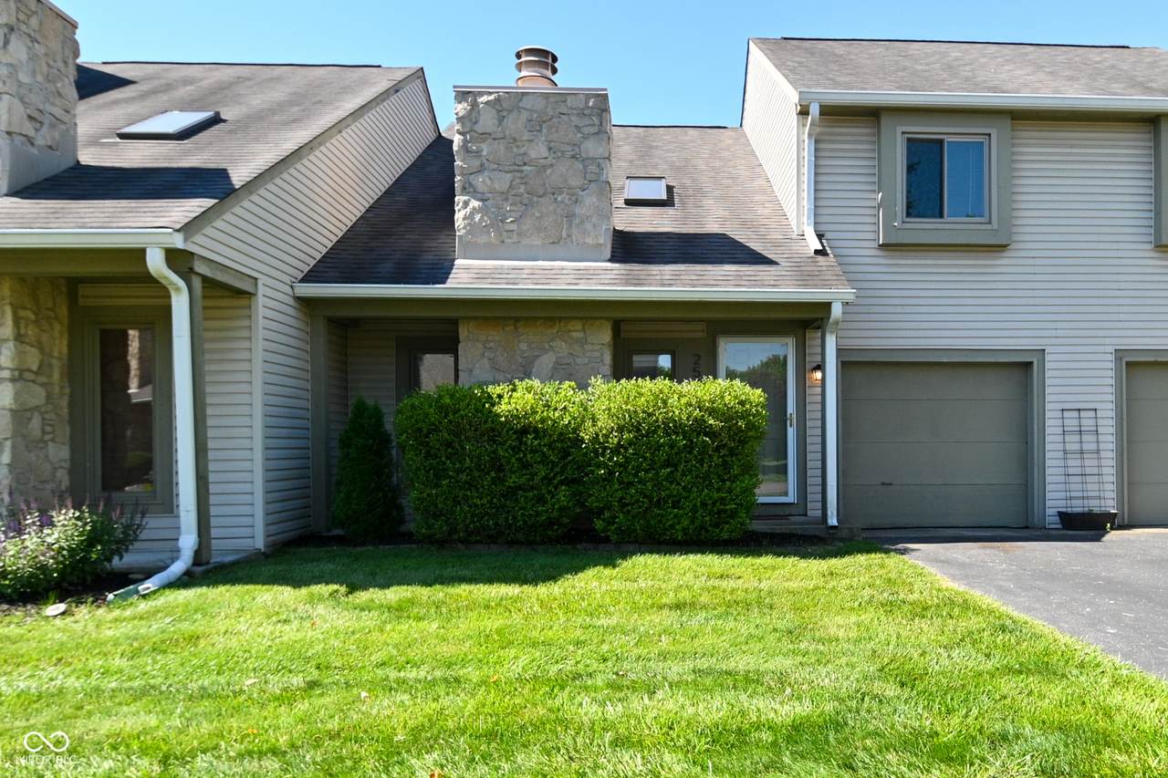 2505 Spring Hill Court - Photo 1