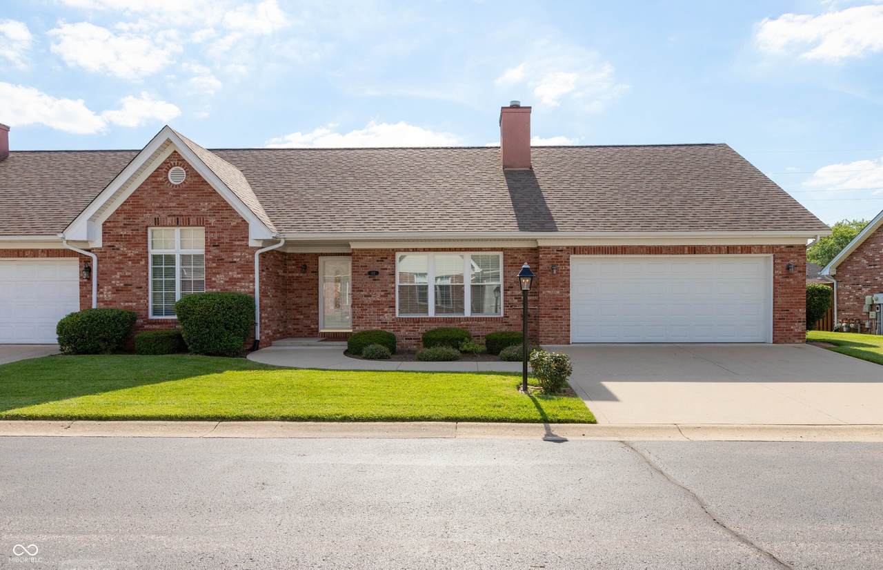 113 Commons Drive - Photo 1