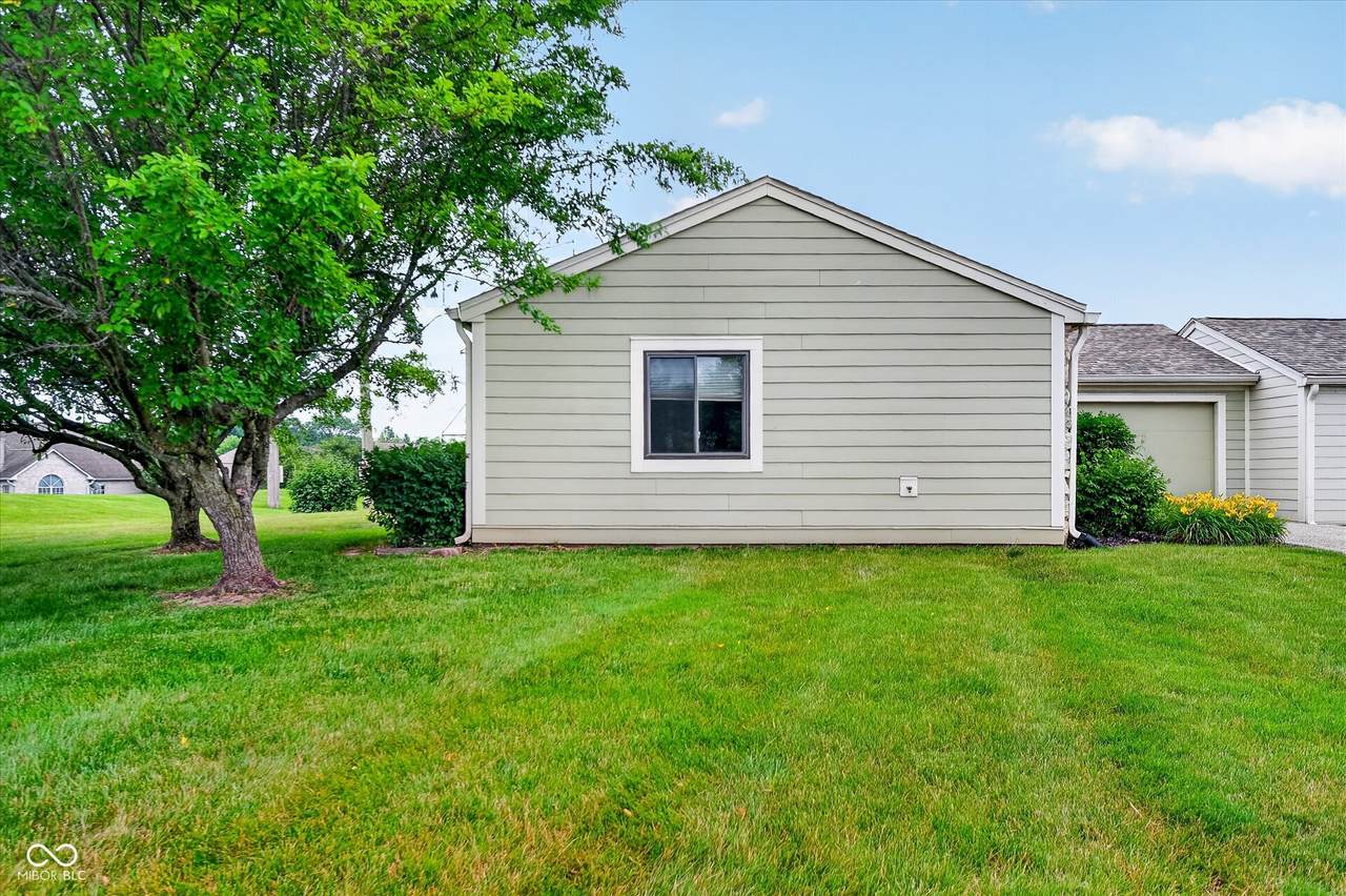 5753 Bradston Way - Photo 1