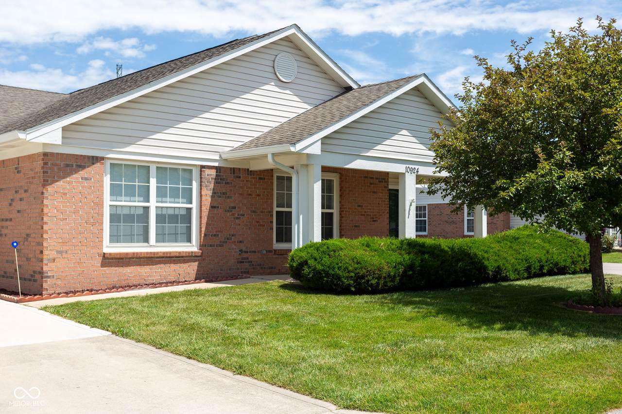 10924 St Petersburg Way - Photo 1