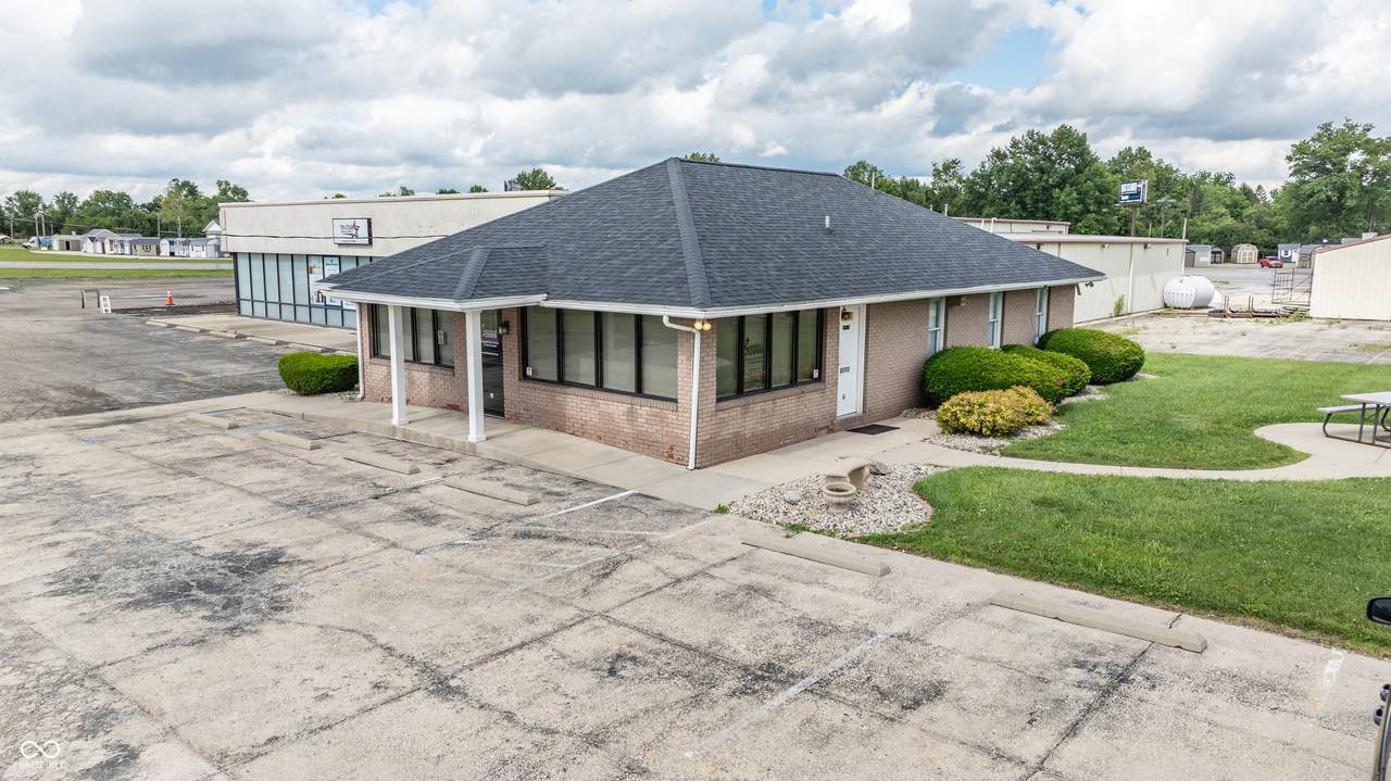 3084 N Sr 9 - Photo 1