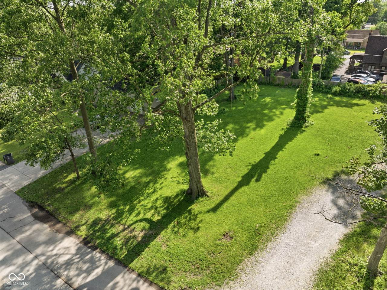 3634 Gladstone Avenue - Photo 1