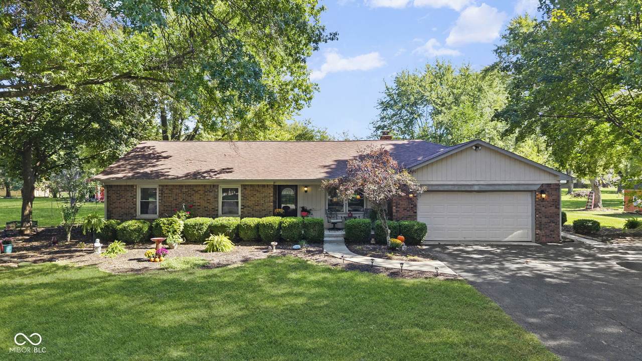 1393 Buttercup Drive - Photo 1