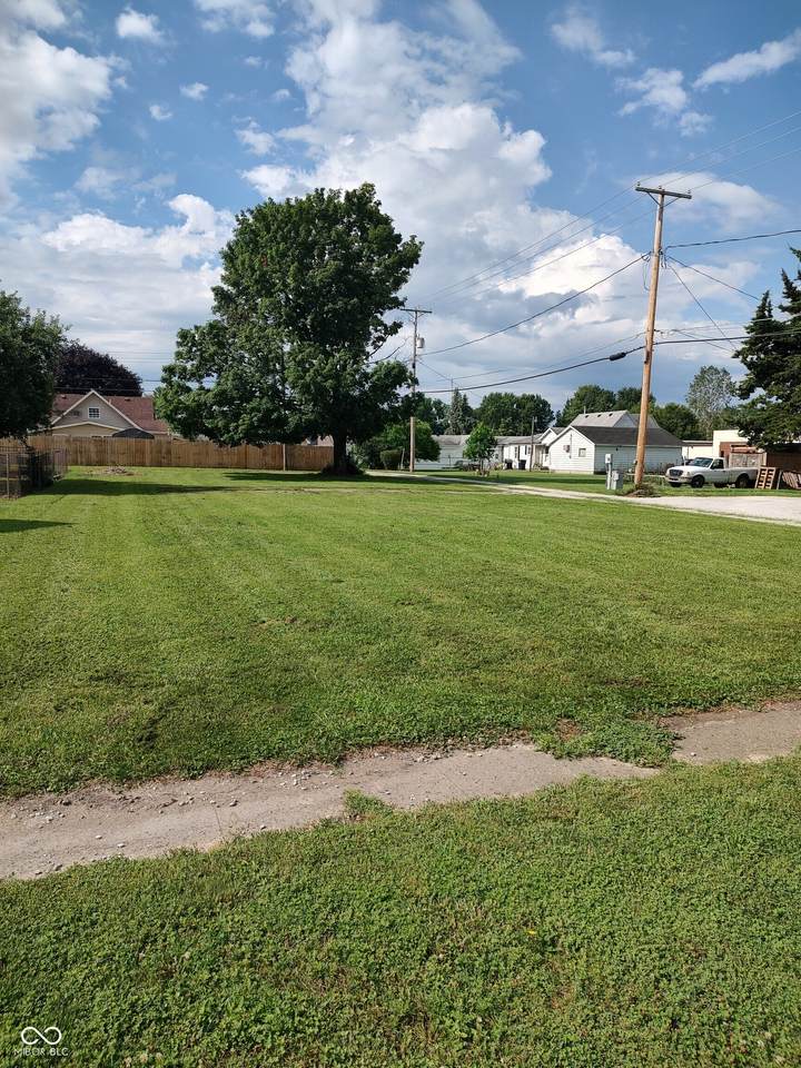 2205 E Street - Photo 1