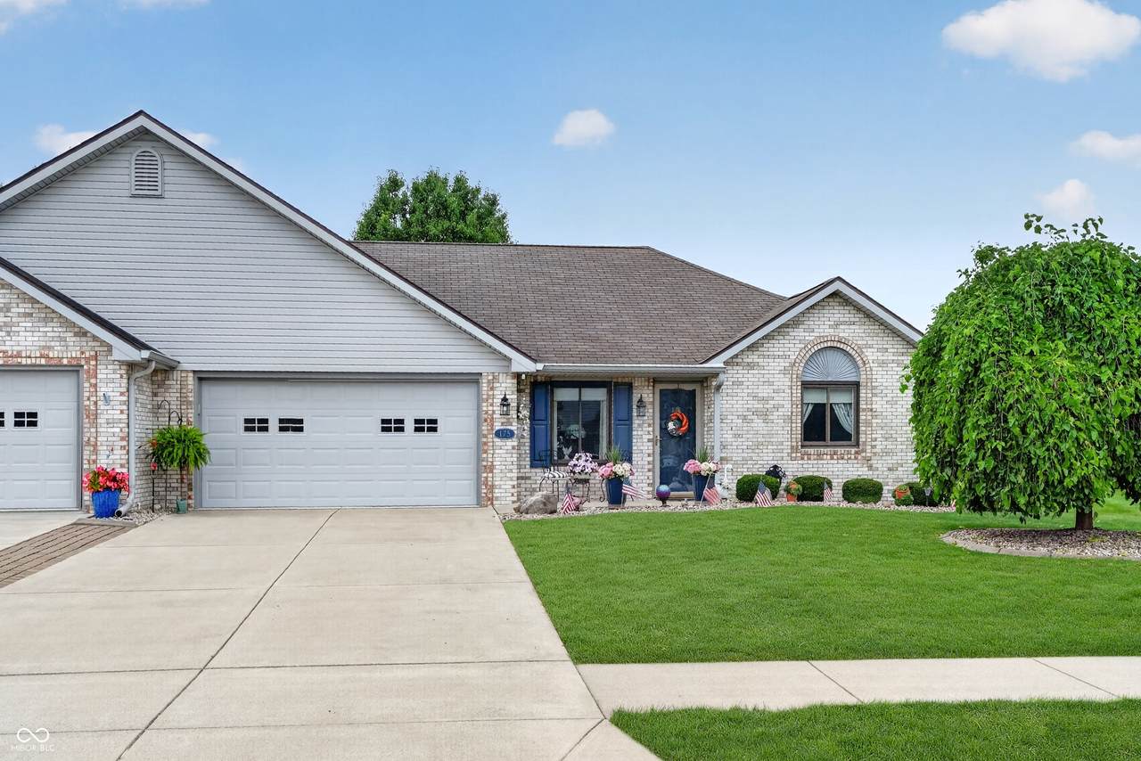 175 Warwick Way - Photo 1