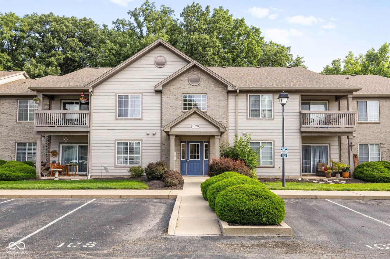 9820 Legends Creek Drive - Photo 1
