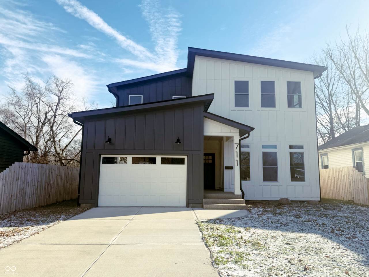 711 Fenton Avenue - Photo 1