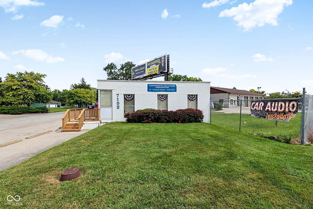 7102 Pendleton Pike - Photo 1