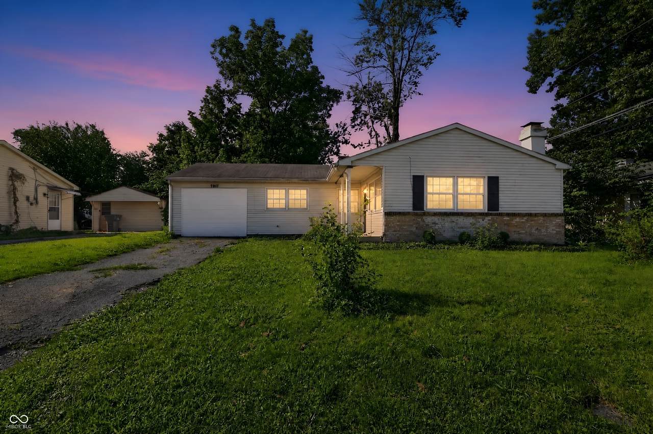 7911 33rd Street - Photo 1