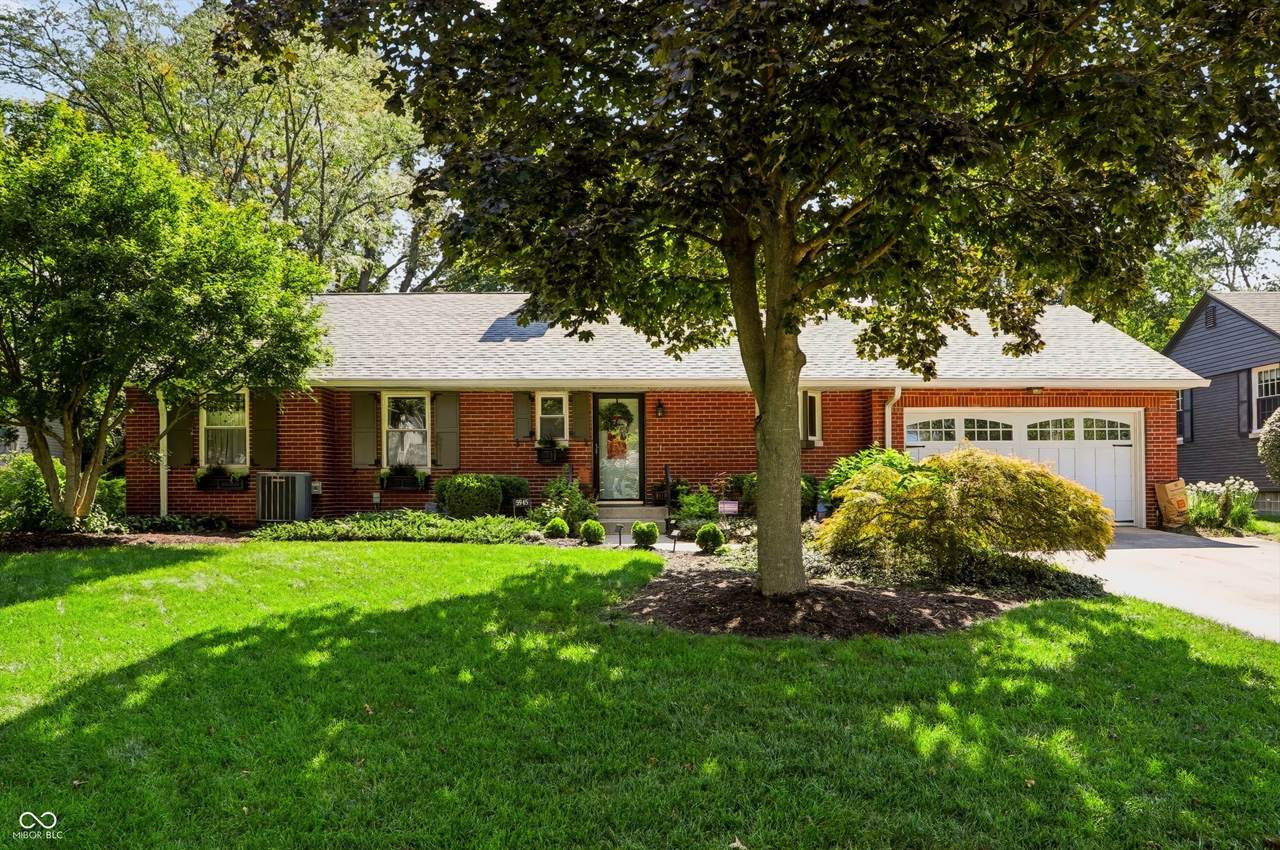 5945 Gladden Drive - Photo 1