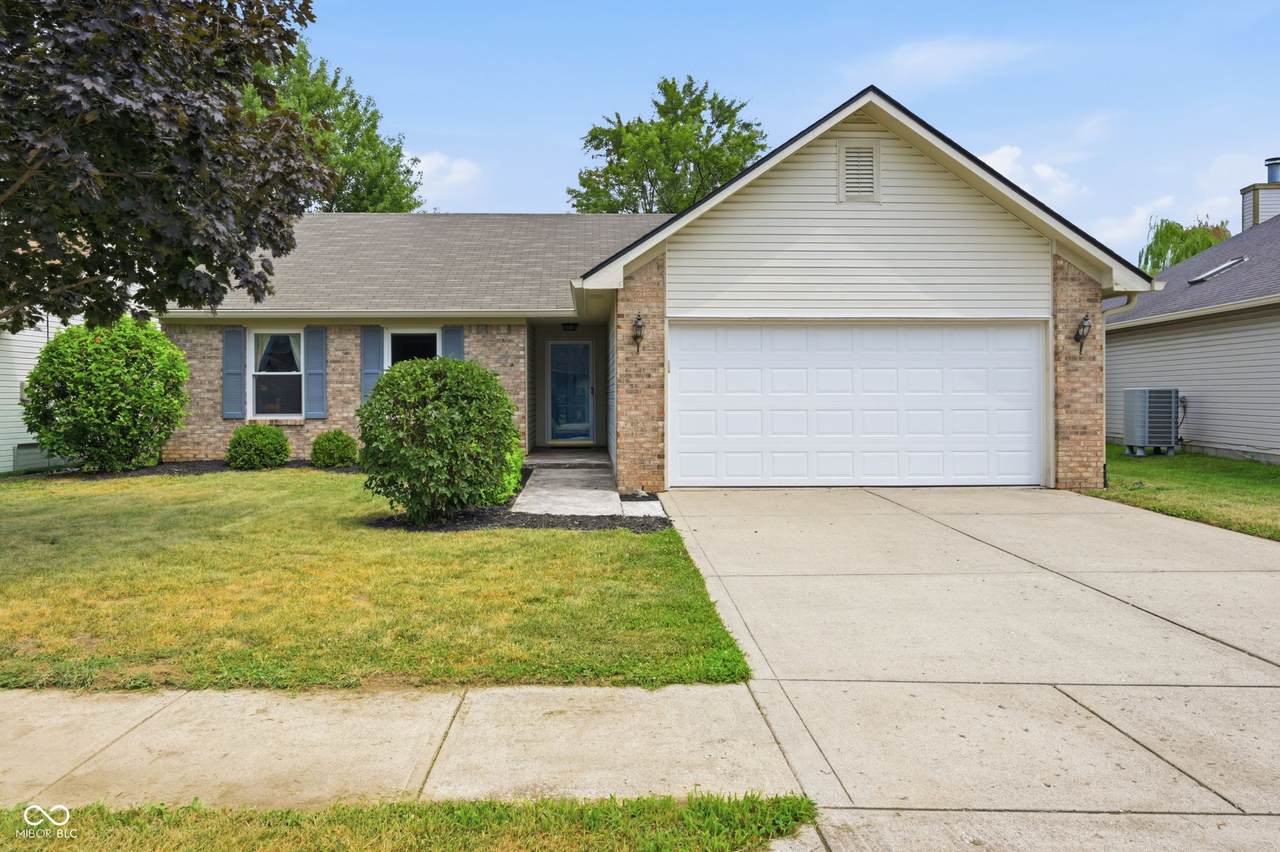 1033 Berwyn Road - Photo 1