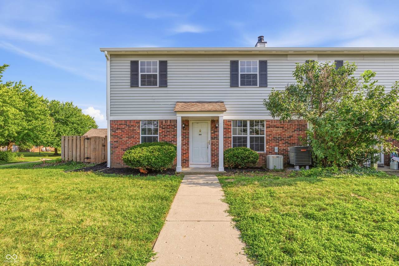 6025 Wingedfoot Court - Photo 1