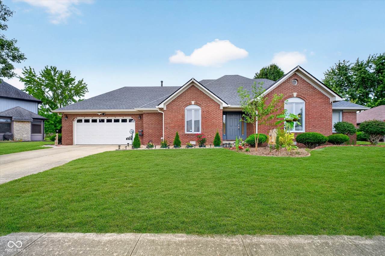 876 Bayside - Photo 1