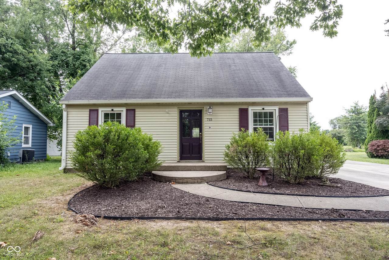 715 Homewood Drive - Photo 1