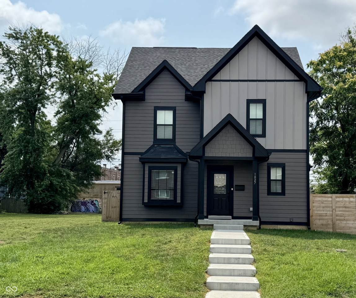 1027 Hosbrook Street - Photo 1