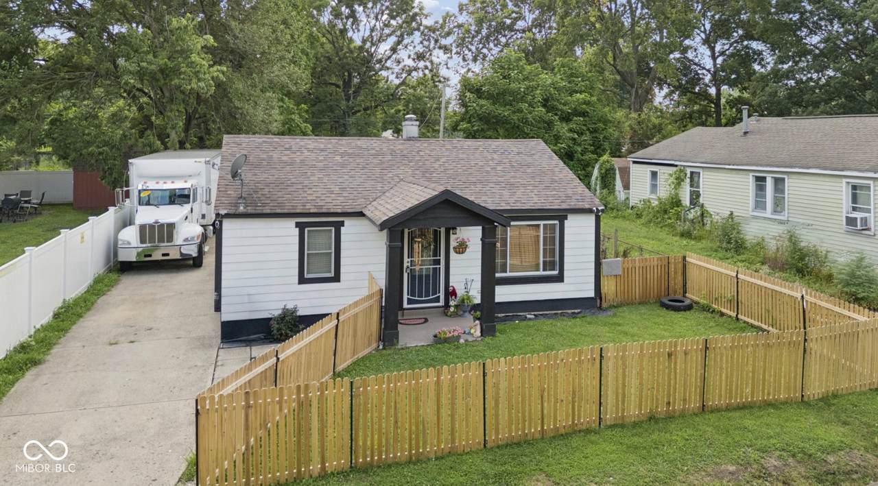1122 Fleming Street - Photo 1