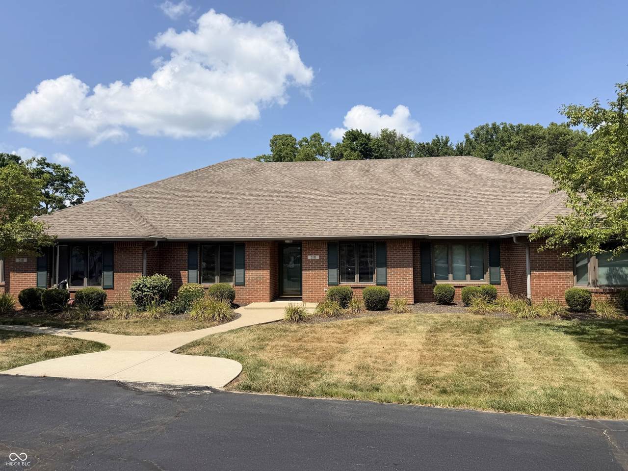 316 Northpointe Court - Photo 1