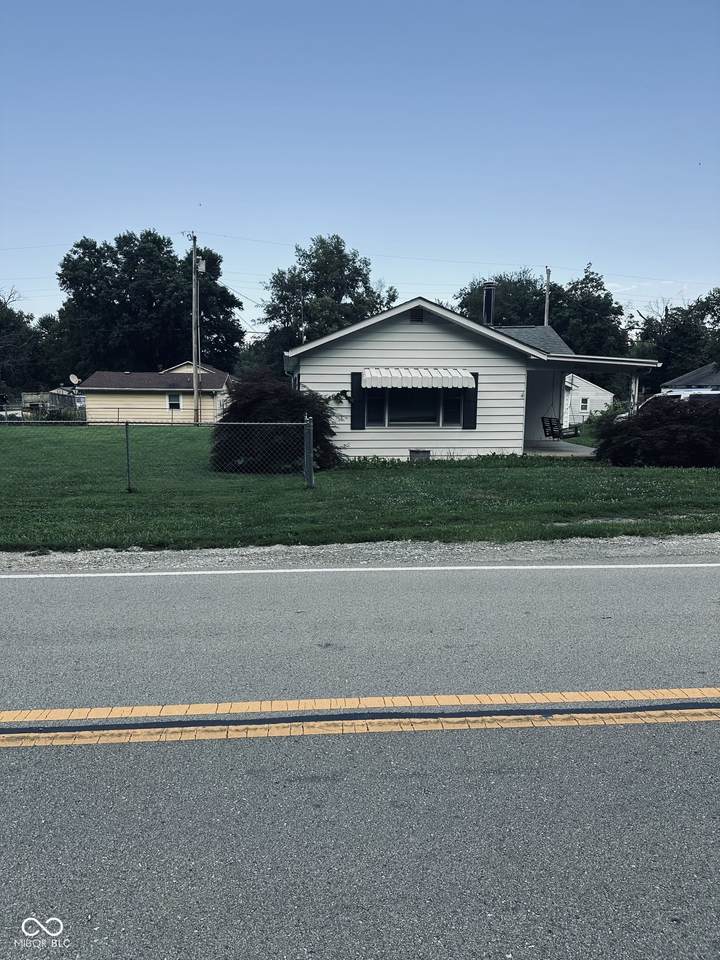 21460 Riverwood Avenue - Photo 1