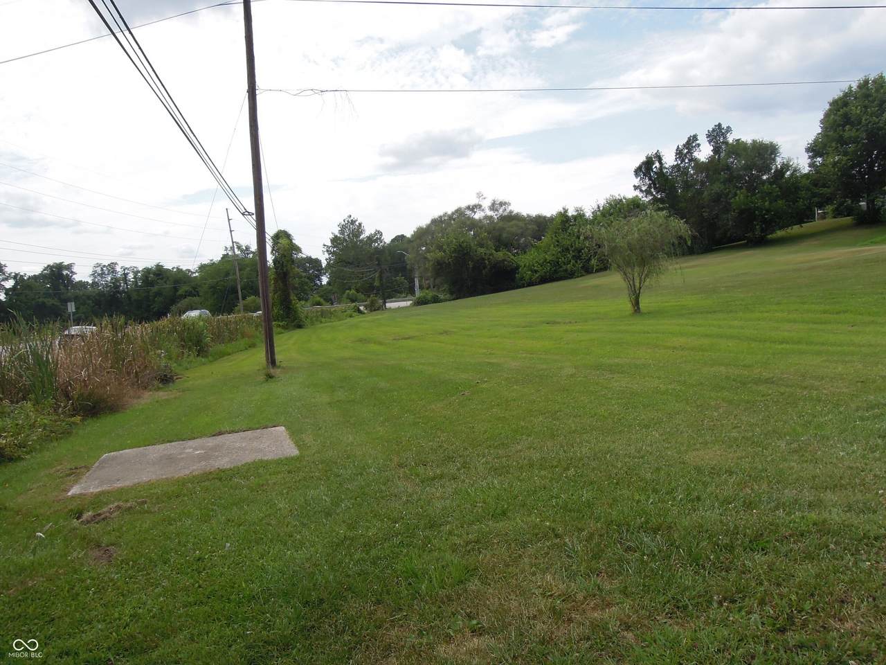 1720 State Road 252 - Photo 1