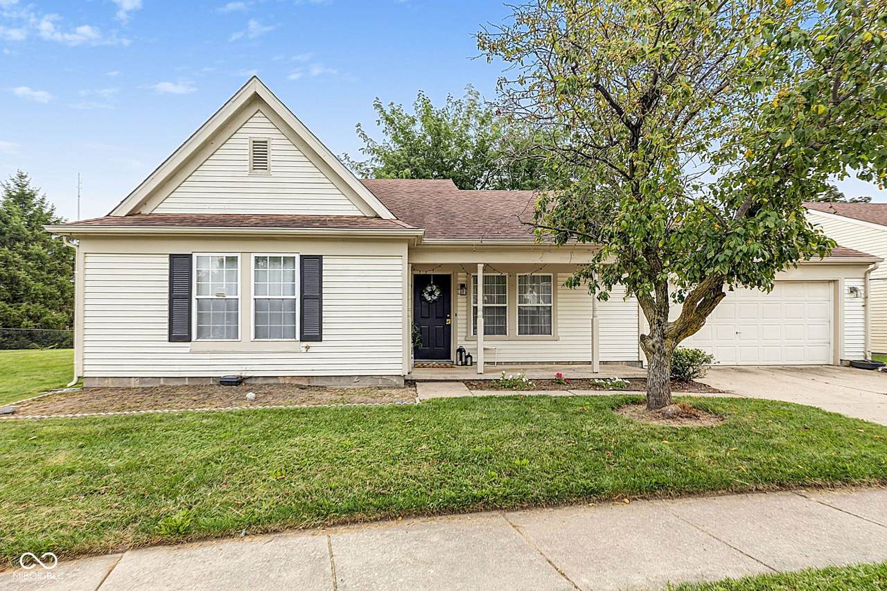 9883 Traditions Lane - Photo 1