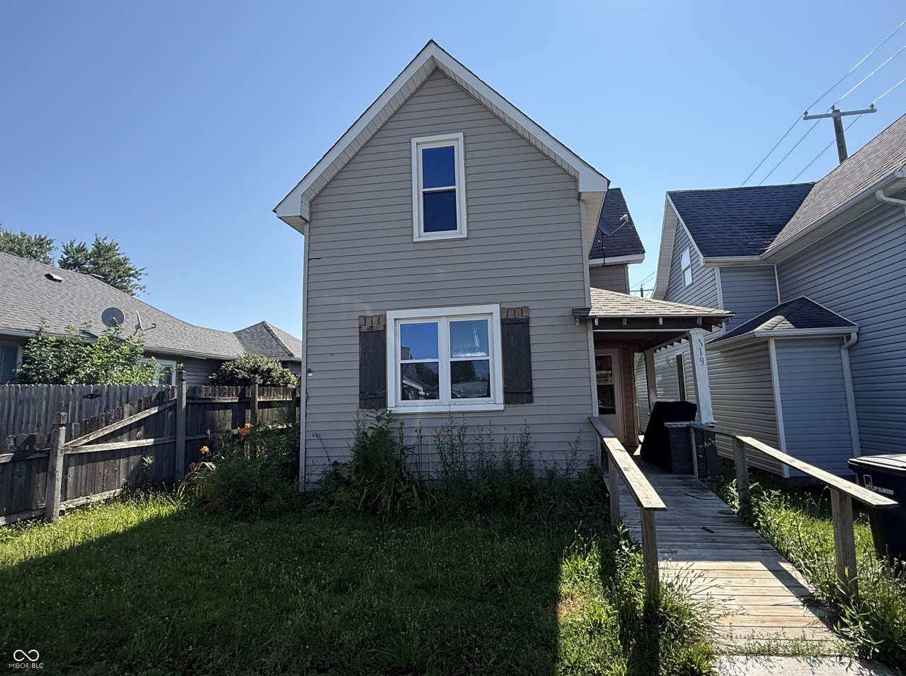 119 10th Street - Photo 1
