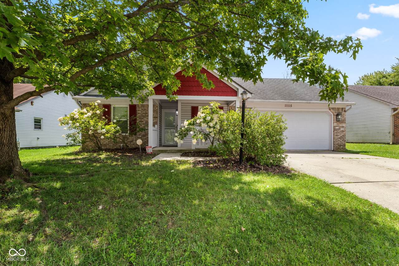 11115 Hunters Boulevard - Photo 1
