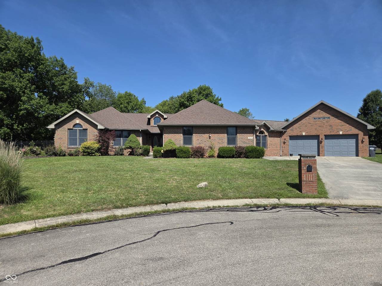 2405 Wicklow Drive - Photo 1